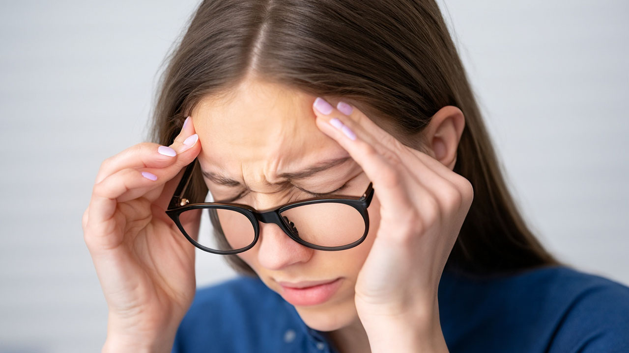 headache-behind-eyes-causes-symptoms-and-treatment